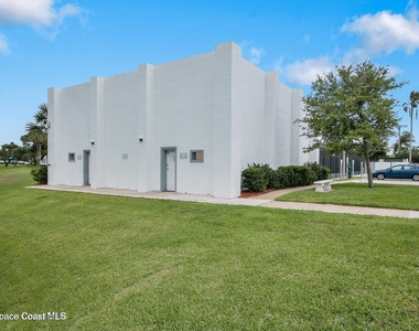817 Mystic Drive - Photo Thumbnail 12