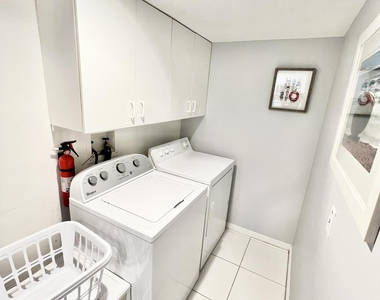 425 Buchanan Avenue - Photo Thumbnail 30