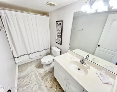 425 Buchanan Avenue - Photo Thumbnail 15