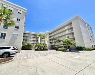 425 Buchanan Avenue - Photo Thumbnail 31
