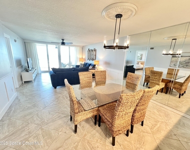 425 Buchanan Avenue - Photo Thumbnail 6