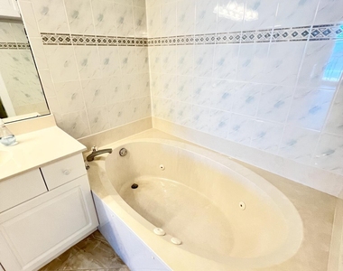 425 Buchanan Avenue - Photo Thumbnail 22