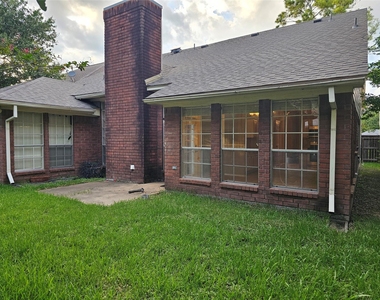 6930 Shady Lane - Photo Thumbnail 11
