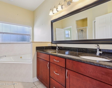 929 Hialeah Street - Photo Thumbnail 21
