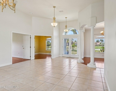 929 Hialeah Street - Photo Thumbnail 8