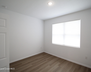 1658 Hamilton Avenue Sw - Photo Thumbnail 11