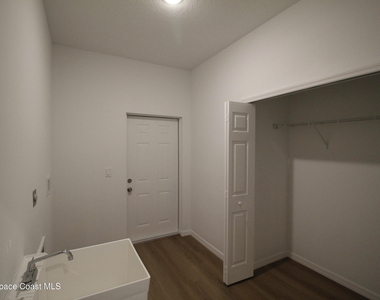 1658 Hamilton Avenue Sw - Photo Thumbnail 13