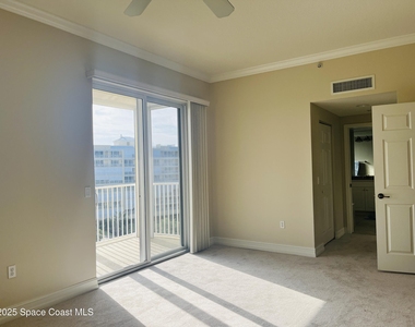 490 Sail Lane - Photo Thumbnail 6