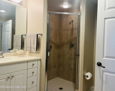 490 Sail Lane - Photo Thumbnail 15