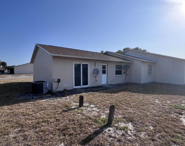 1514 Clearlake Road - Photo Thumbnail 8