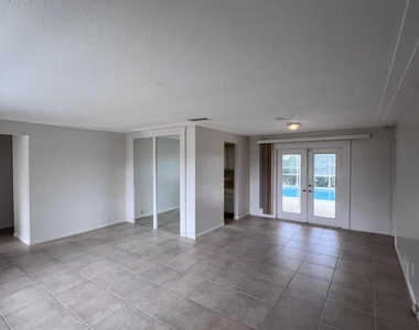 350 Orion Court - Photo Thumbnail 3