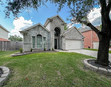 6810 Summer Bridge Lane - Photo Thumbnail 41