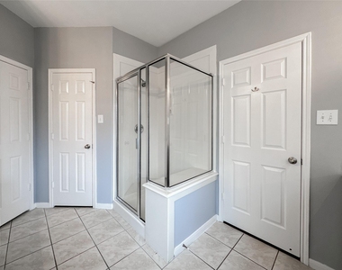 6810 Summer Bridge Lane - Photo Thumbnail 37