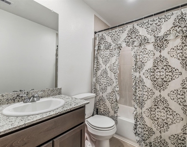 2734 Pheasant Hill Court - Photo Thumbnail 24