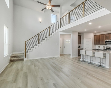 2734 Pheasant Hill Court - Photo Thumbnail 5