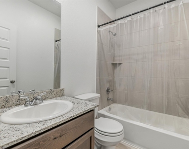 2734 Pheasant Hill Court - Photo Thumbnail 28