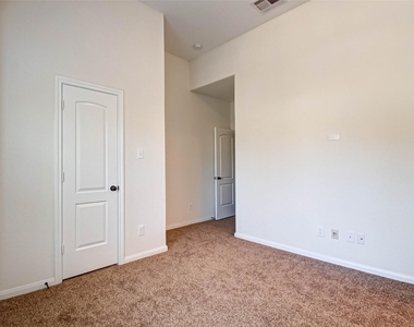 20 Cheswood Manor Court - Photo Thumbnail 13