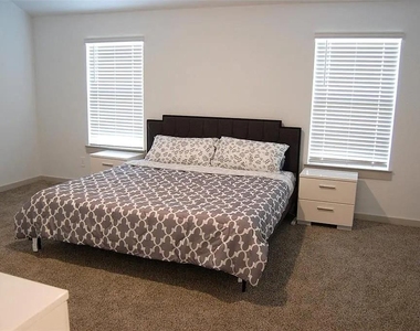 7839 Murciana Drive - Photo Thumbnail 9