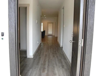 7839 Murciana Drive - Photo Thumbnail 1