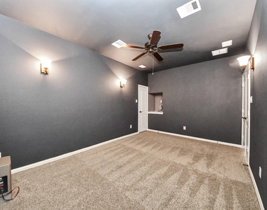 17307 Pentland Court - Photo Thumbnail 32
