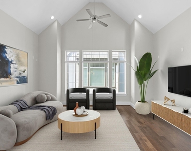 702 N Shepherd Drive - Photo Thumbnail 8