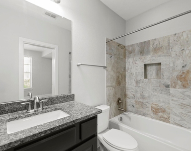 702 N Shepherd Drive - Photo Thumbnail 18