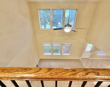 1810 Katlyn Lane - Photo Thumbnail 31