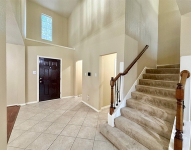1810 Katlyn Lane - Photo Thumbnail 29