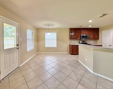 1810 Katlyn Lane - Photo Thumbnail 11