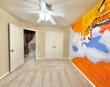 1810 Katlyn Lane - Photo Thumbnail 42
