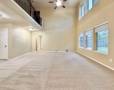 1810 Katlyn Lane - Photo Thumbnail 9
