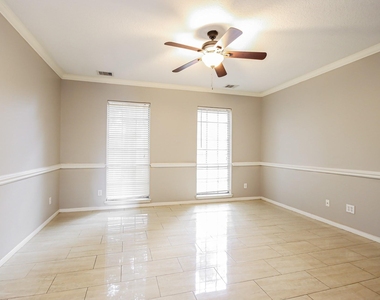 18222 Noble Forest Drive - Photo Thumbnail 8