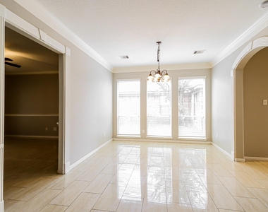 18222 Noble Forest Drive - Photo Thumbnail 4