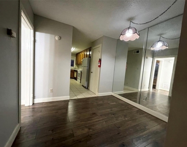 1901 Brun Street - Photo Thumbnail 7