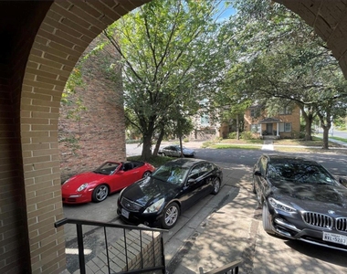1901 Brun Street - Photo Thumbnail 2