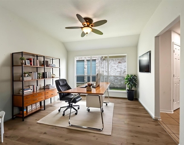 2123 Winter Dale Court - Photo Thumbnail 5