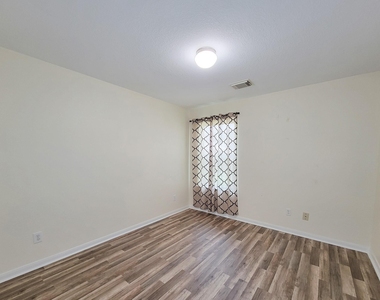 12835 Regal Oaks Bend Lane - Photo Thumbnail 25