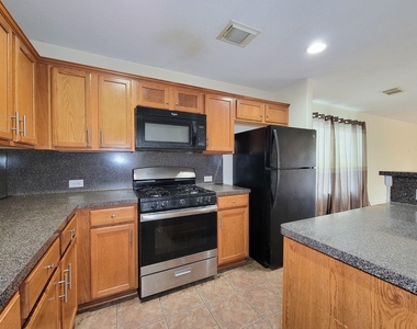12835 Regal Oaks Bend Lane - Photo Thumbnail 7