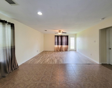 12835 Regal Oaks Bend Lane - Photo Thumbnail 11