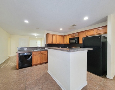 12835 Regal Oaks Bend Lane - Photo Thumbnail 9