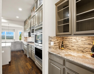 4330 Cobalt Cross Street - Photo Thumbnail 7