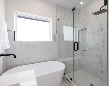 4010 Yellowstone Blvd - Photo Thumbnail 15