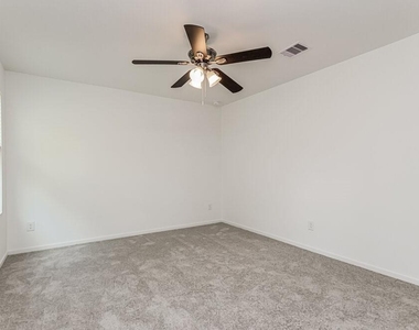 1717 Lofty Cedar Court - Photo Thumbnail 7