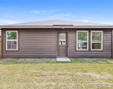 1717 Lofty Cedar Court - Photo Thumbnail 14