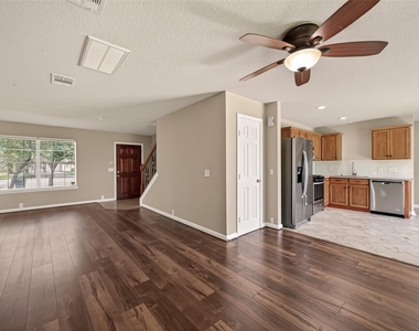 19710 Twin Canyon Court - Photo Thumbnail 7