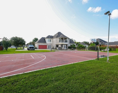 1904 Stonegrove Court - Photo Thumbnail 17