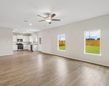 1604 Jean Meadow Drive - Photo Thumbnail 2