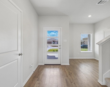 1604 Jean Meadow Drive - Photo Thumbnail 5