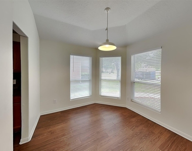 3631 Barkers Crossing Avenue - Photo Thumbnail 5