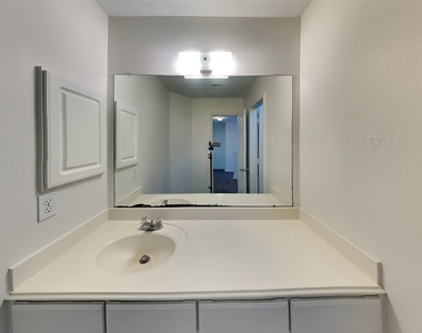 3631 Barkers Crossing Avenue - Photo Thumbnail 19